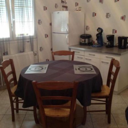Charmant Gite A Etain, Tout Inclus, Proche Verdun Avec Terrasse Et Parking - Fr-1-585-3 Kültér fotó