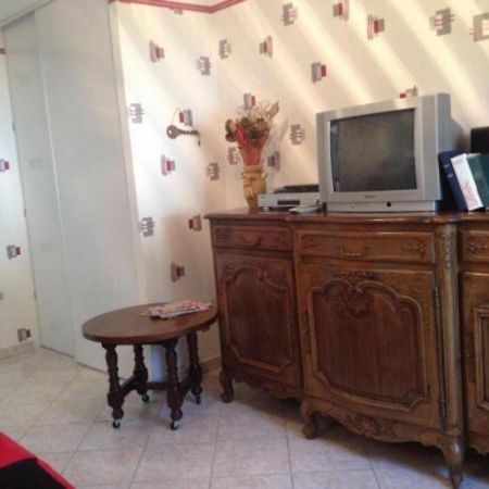 Charmant Gite A Etain, Tout Inclus, Proche Verdun Avec Terrasse Et Parking - Fr-1-585-3 Kültér fotó