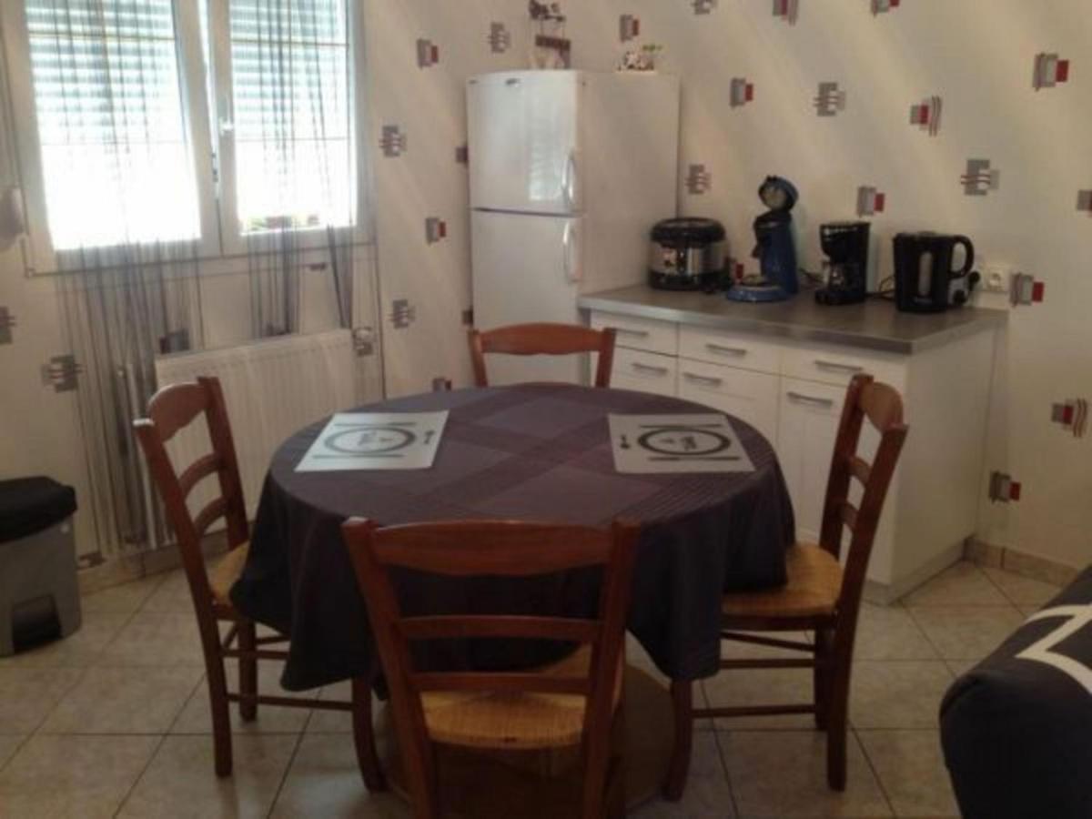 Charmant Gite A Etain, Tout Inclus, Proche Verdun Avec Terrasse Et Parking - Fr-1-585-3 Kültér fotó